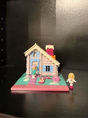 1993 Bluebird Toys Polly Pocket Ski Lodge Vintage Near complete